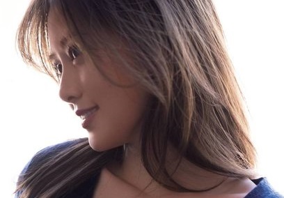 白石麻衣の突き出したおっぱいｗｗｗｗｗ