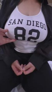 おっぱい鑑定士来てくれ!これ何カップ???