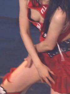 【動画】韓国アイドルの乳首、めちゃくちゃキレイ