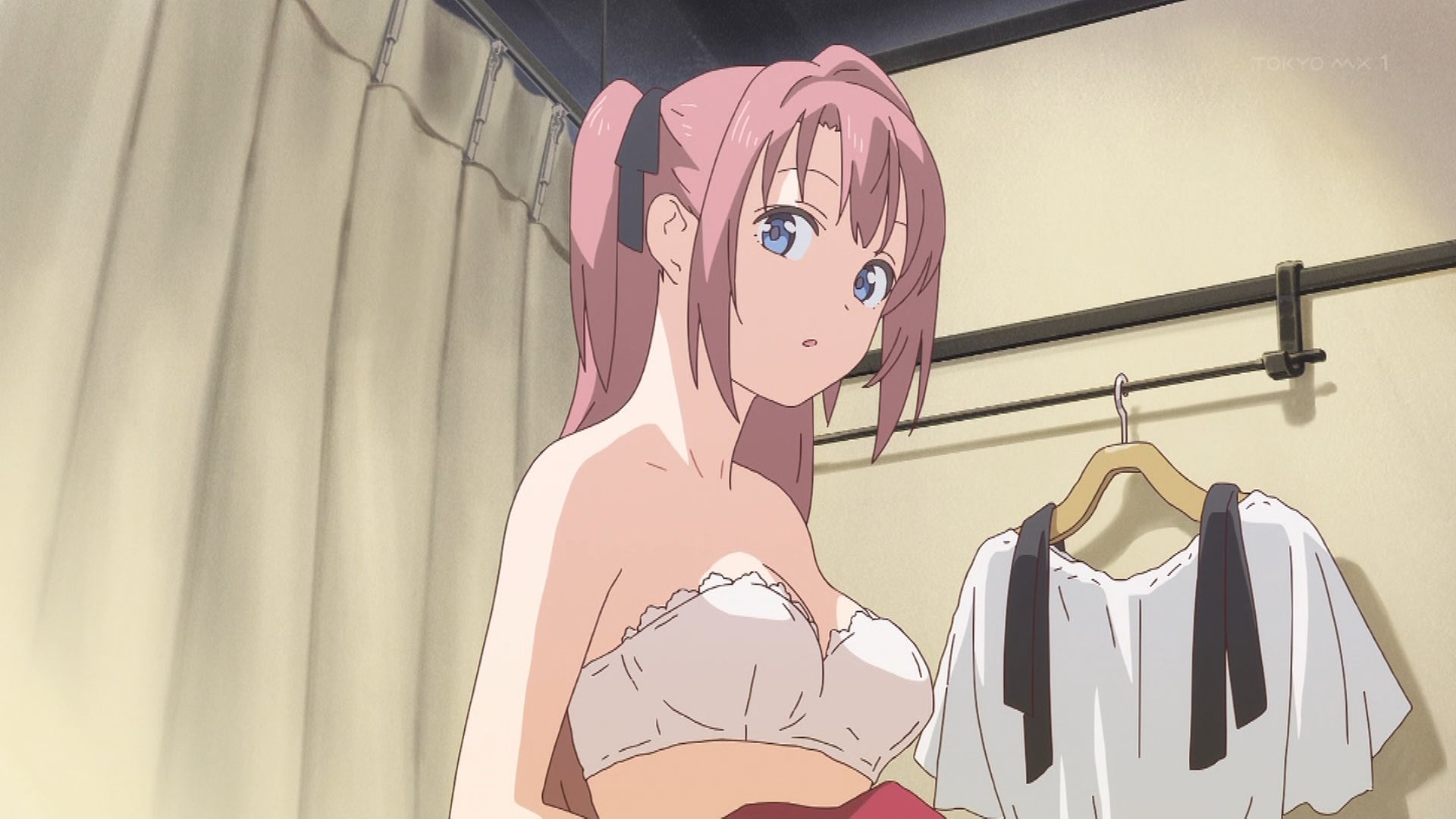 【悲報】アニメーターさん、ブラジャーの構造を知らない童貞だとバレるｗｗｗｗｗ