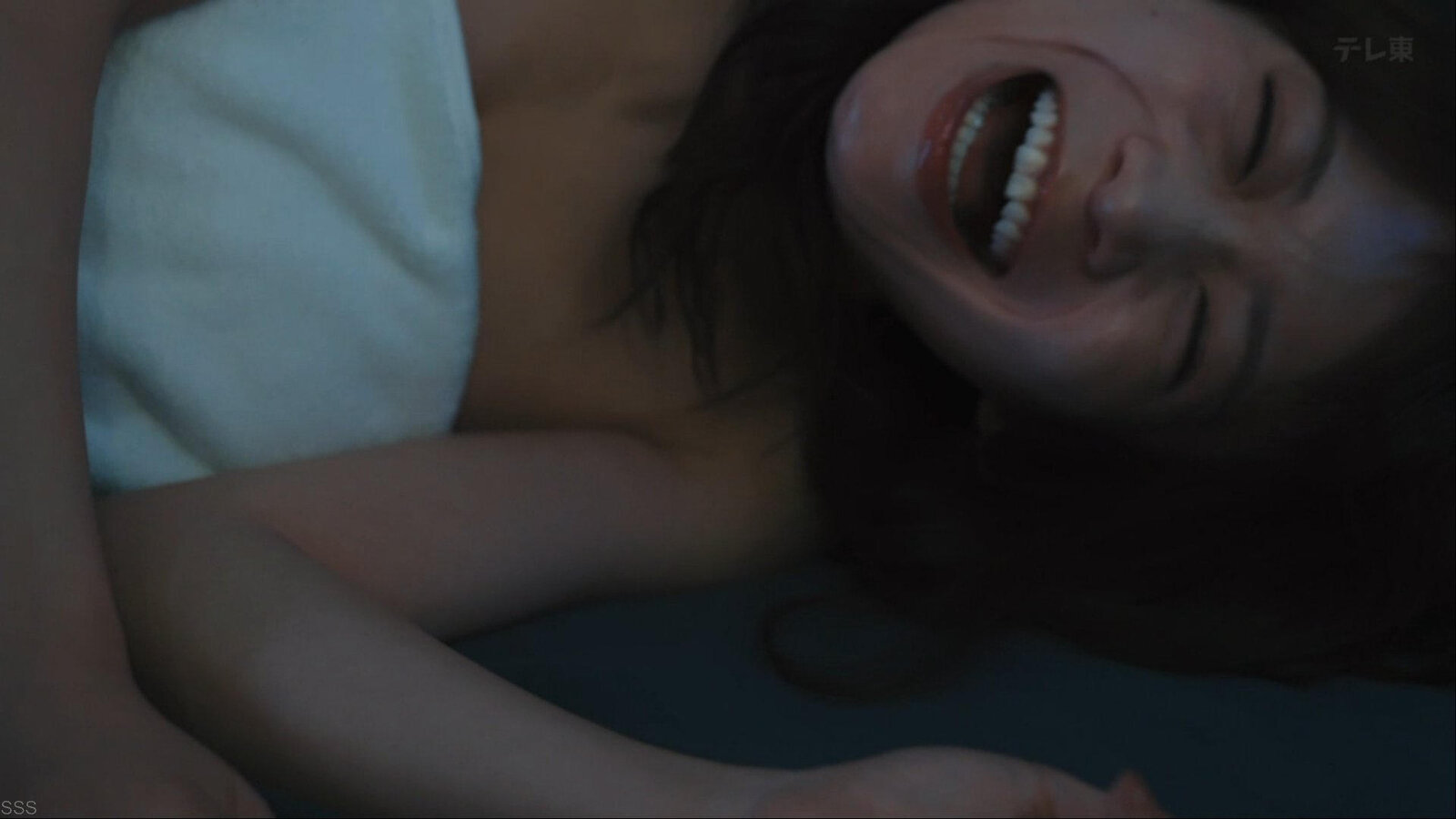 【悲報】秋元真夏さん、初のゴム無しセックスｗｗｗｗ