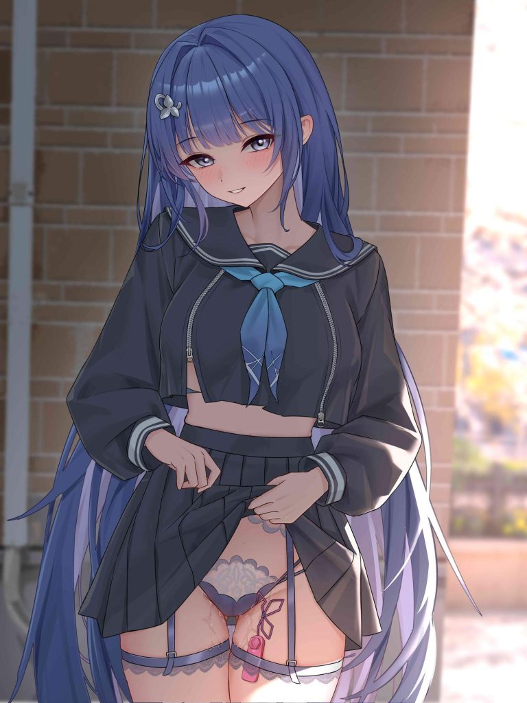 「つ、つよすぎ…っ」アソコにリモバイやローター仕込まれて放置されたり、連れまわされたり…な女の子画像♪