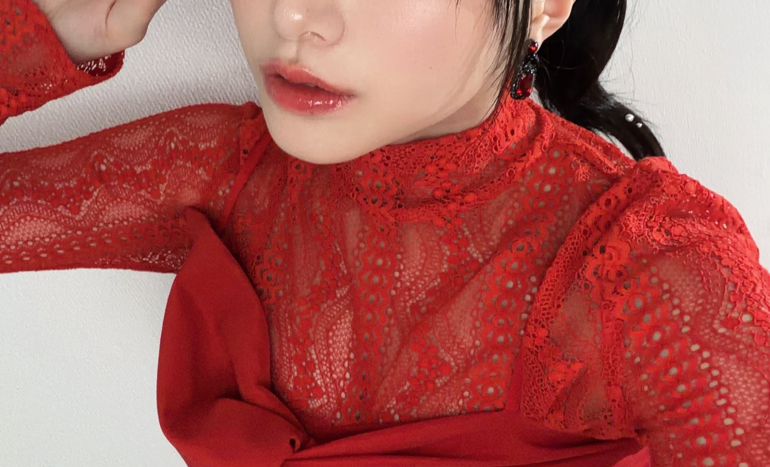 【画像】現役No.1アイドル声優さん(23)、完全に服があたシコ路線になるwwwwwww