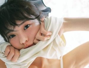 【画像】菊地姫奈さん(21)、痩せて綺麗になったエッチ下着姿を披露してしまうwwwwwwwww